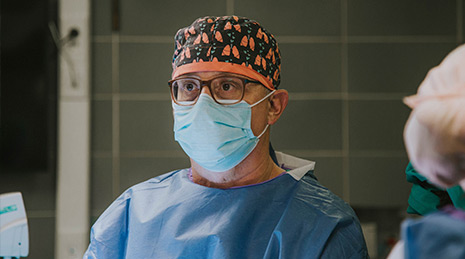 Comité de cirujanos y especialistas médicos de Clínica Galbis